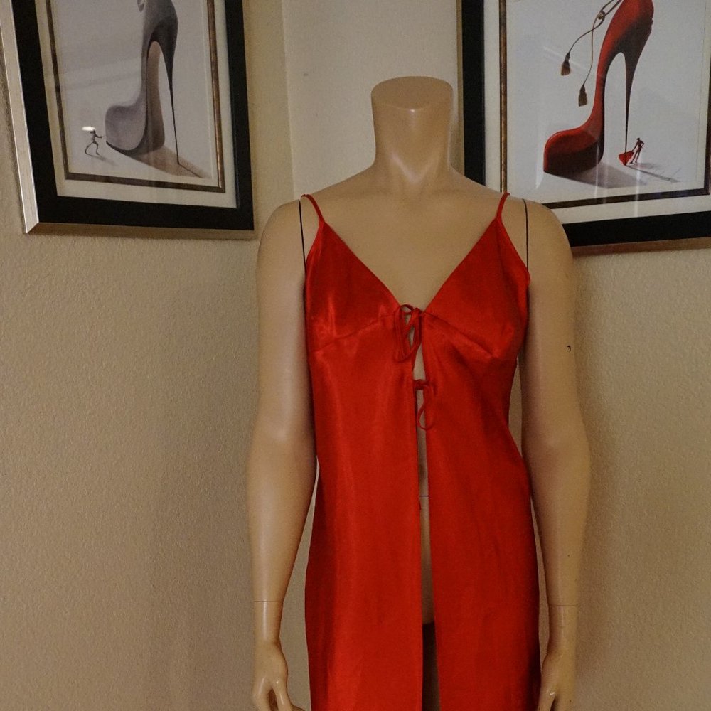 So Sexy Frederick’s of Hollywood Red sz LG